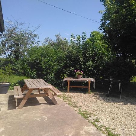Grande Maison De Plain Pied Avec Jardin Arbore. Champignelles Exterior foto